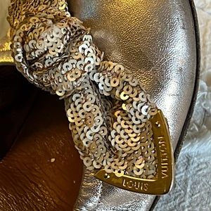 Louis Vuitton gold ballet flats 40